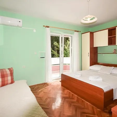 Libe 2 Apartmán Baška Voda